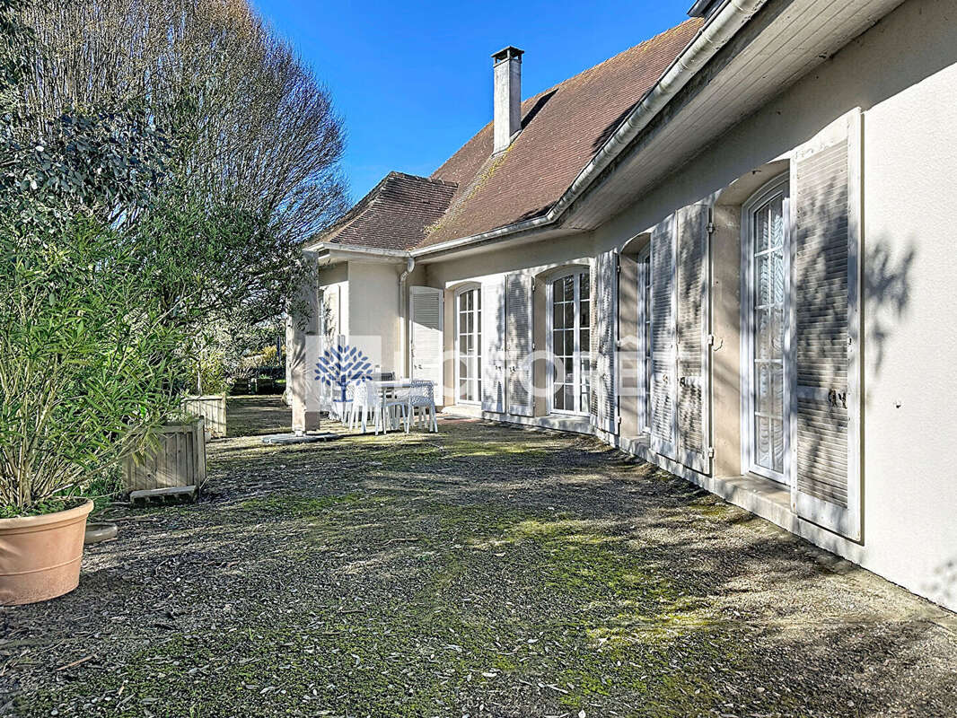Maison à CHATILLON-SUR-THOUET