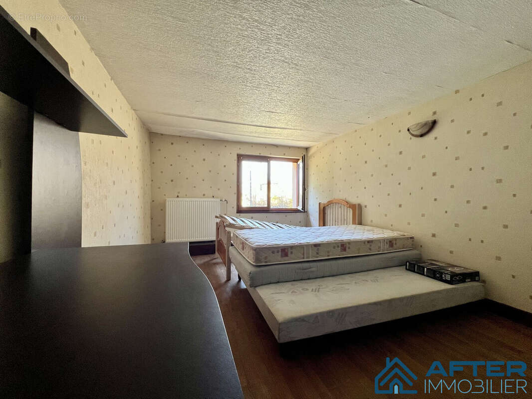 Maison à NEUFMAISONS