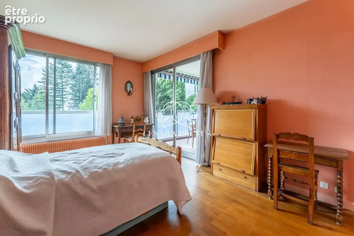 Appartement 129 m² à Sainte-Foy-Les-Lyon  - photo 8