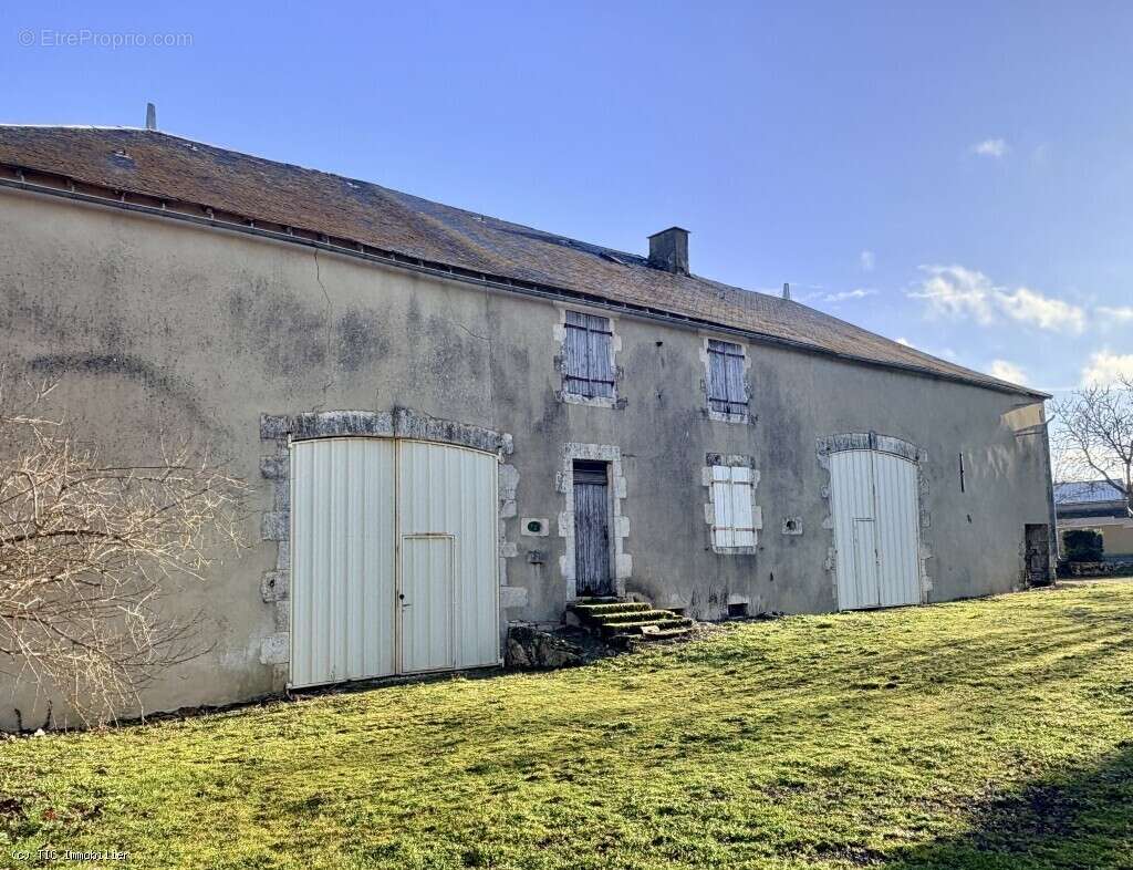 Maison à VERTEUIL-SUR-CHARENTE