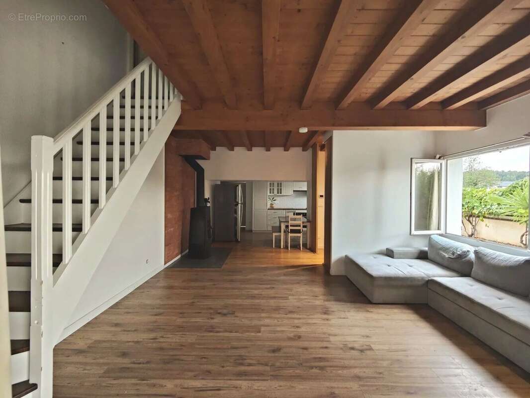 Maison à Clonas-sur-Varèze - photo 4