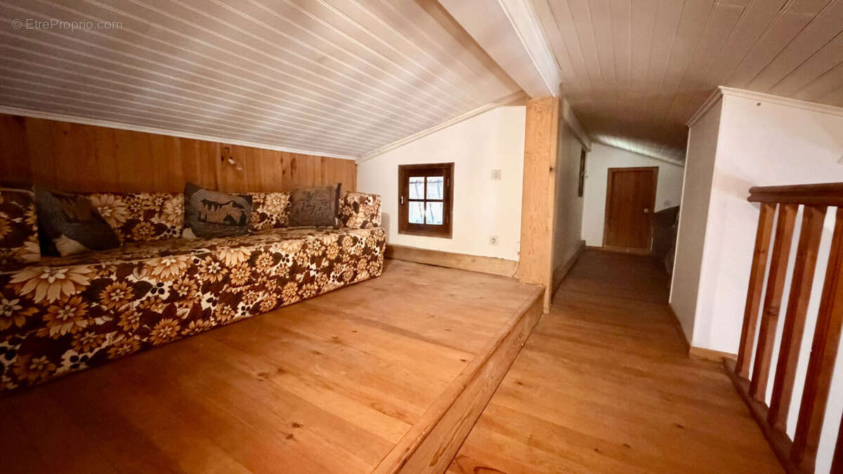 Maison à BELIN-BELIET