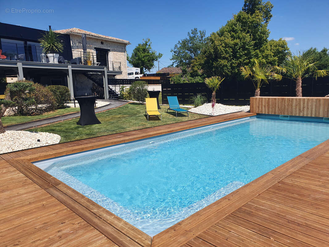 Maison à MONTDOUMERC