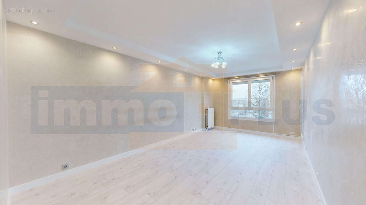 Appartement Plaisir 3 pièces 71 m2 + 1 garage en sous-sol - photo 3