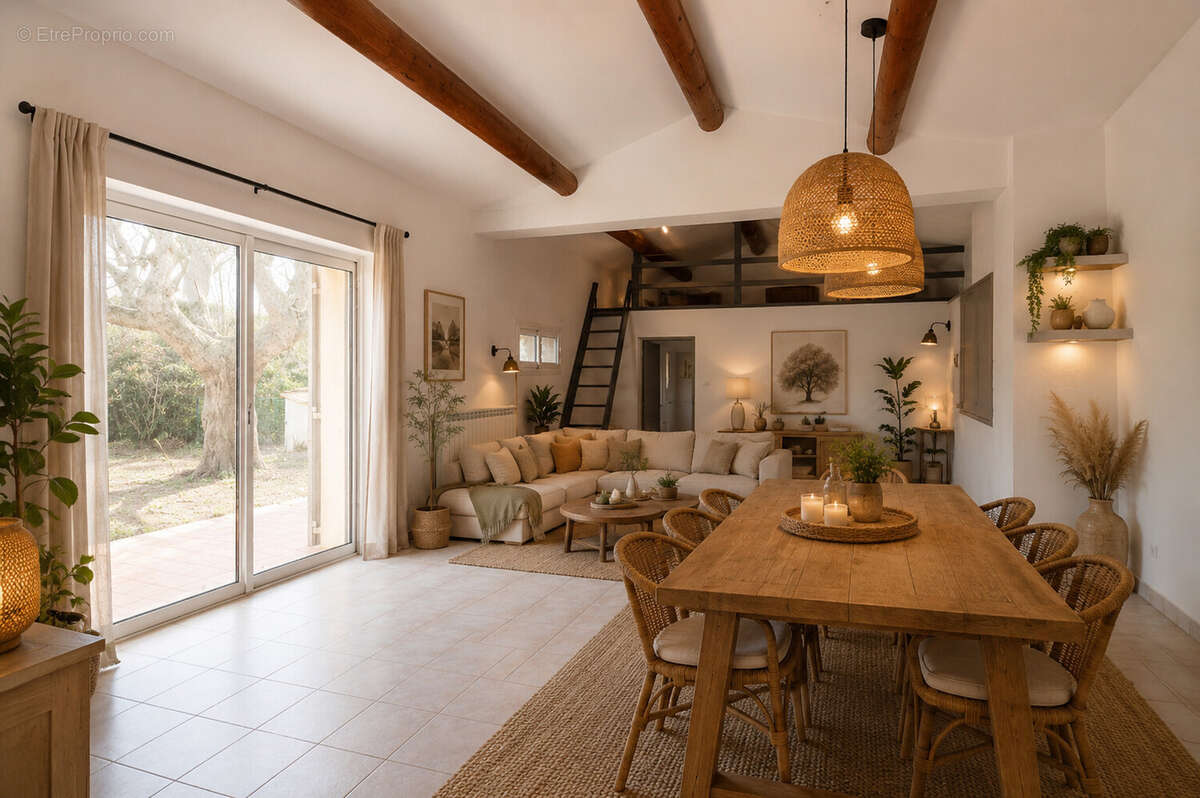 Maison à L'ISLE-SUR-LA-SORGUE