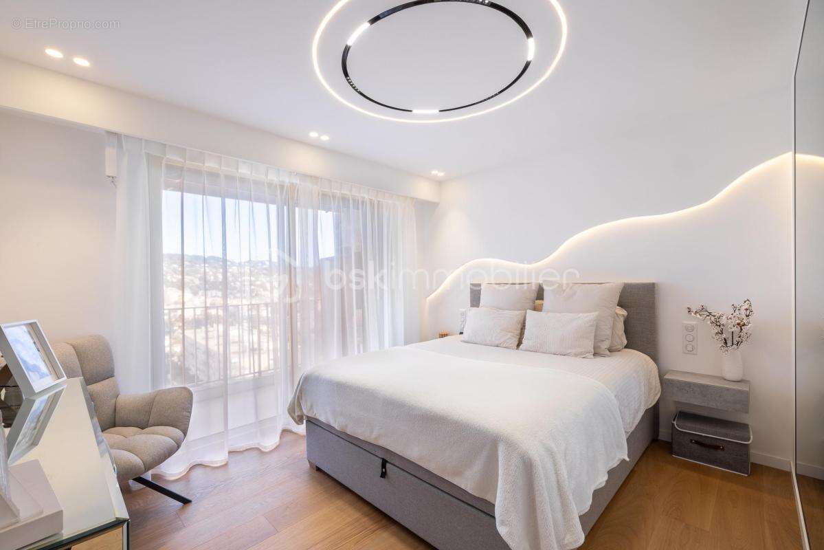 Appartement à LE CANNET