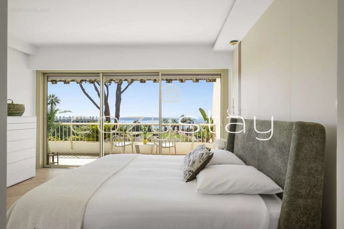 5 pièces d’exception, vue mer, 2 parkings, Cannes Californie - photo 12