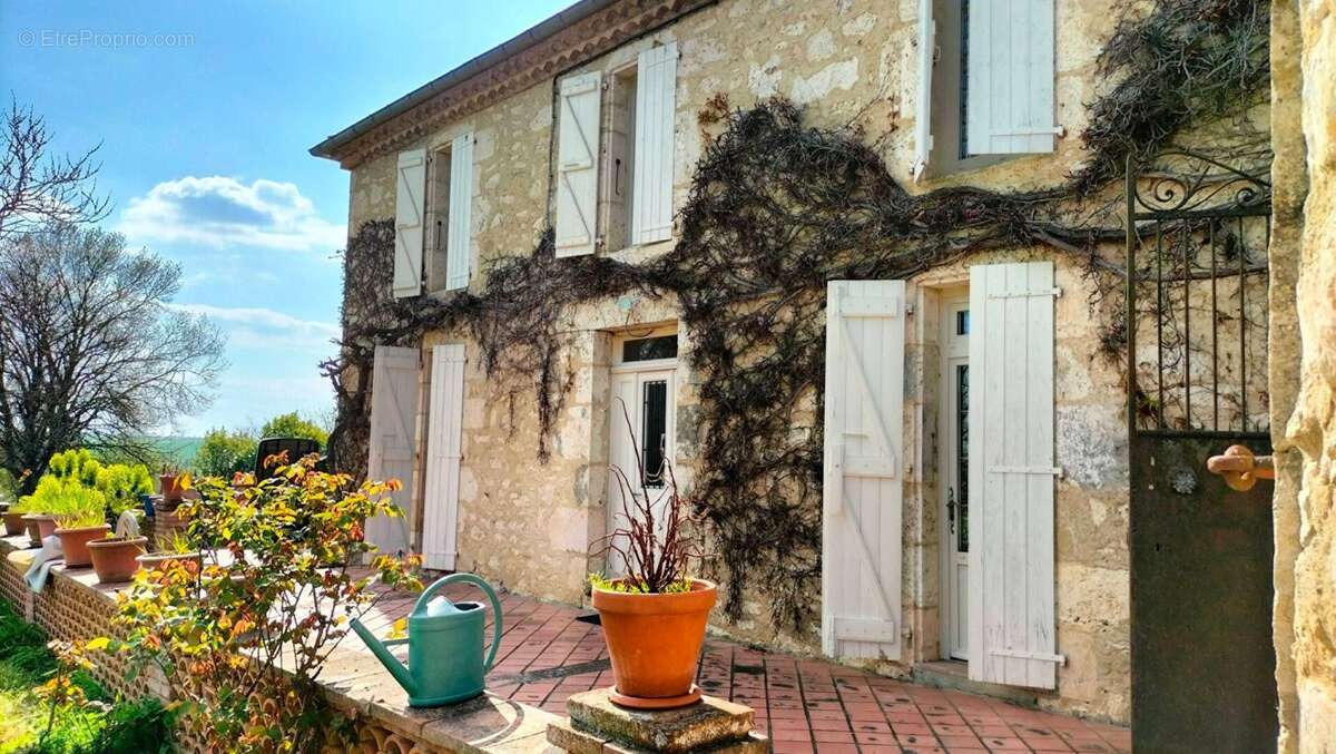 Maison à MAUVEZIN