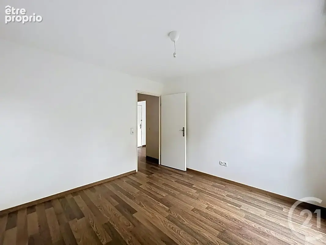Appartement 2 pièces 41 m² à vendre à Melun (77000) - photo 7