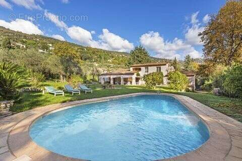 Maison à SPERACEDES