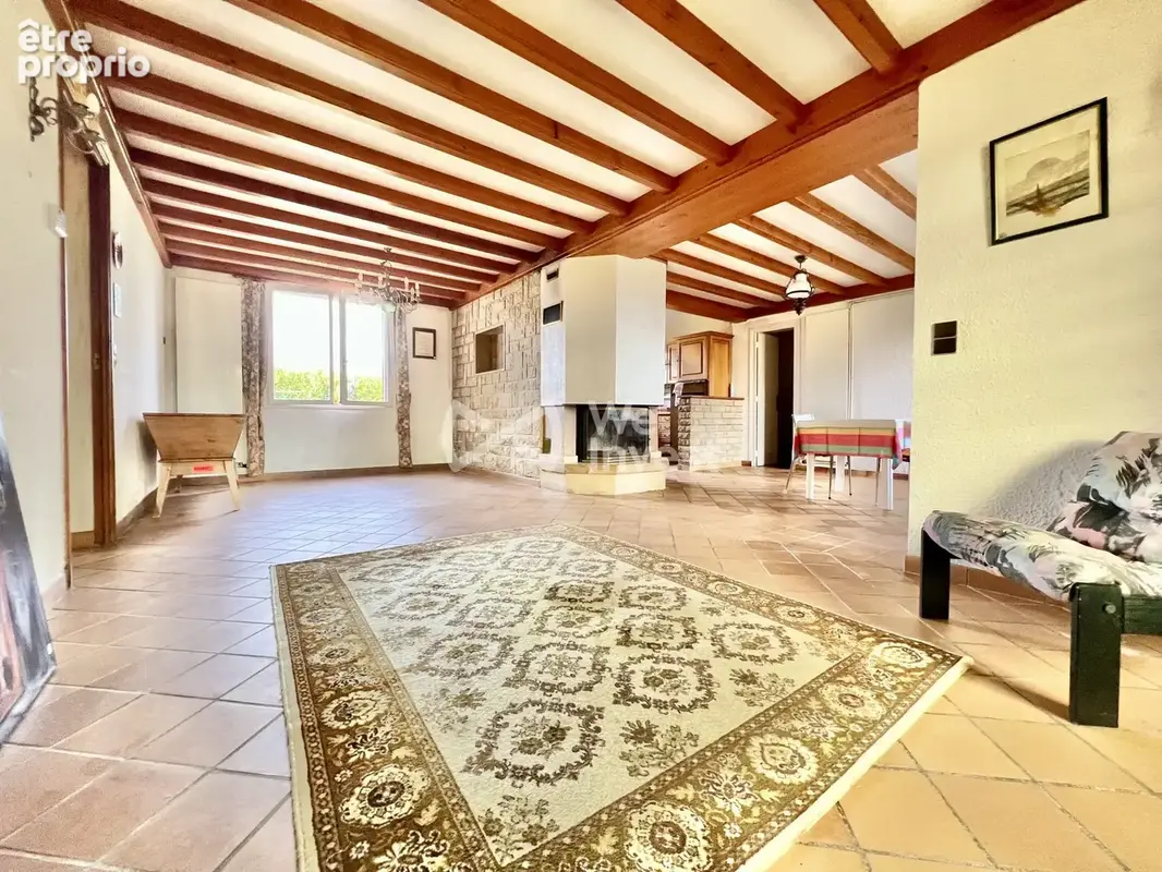 Maison 7 pièces 189 m² à vendre à Champs (63440) - photo 3
