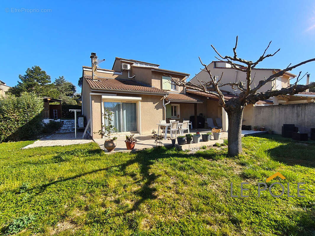 Maison à MALATAVERNE