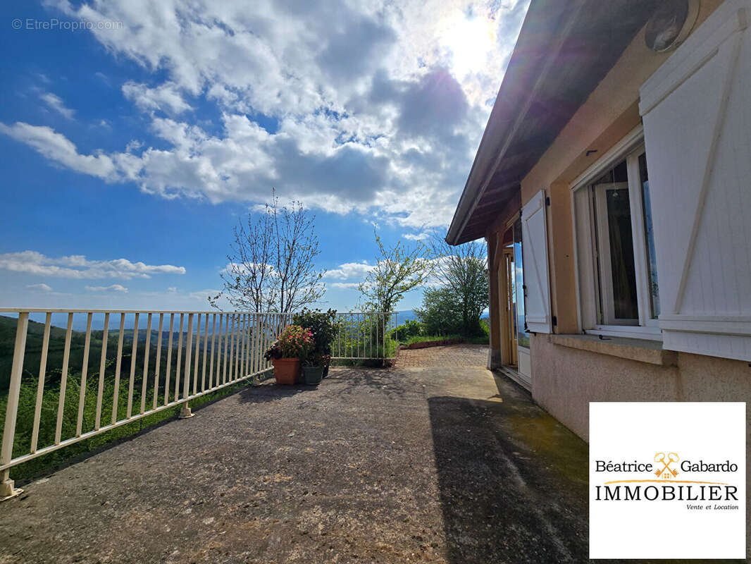 Maison Sainte-Paule 3 pièce(s) 103m² - photo 3