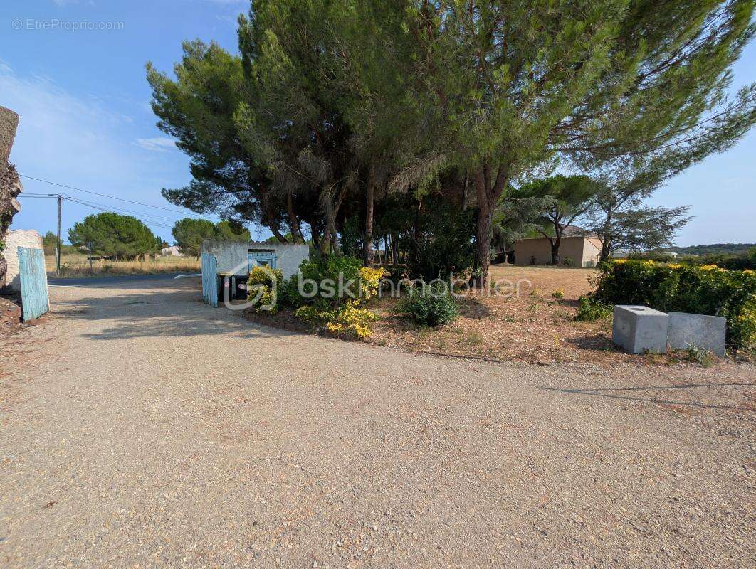 Terrain viabilisé de 1 872 m² – lézignan-la-cèbe – à 5 min de pézenas - photo 5