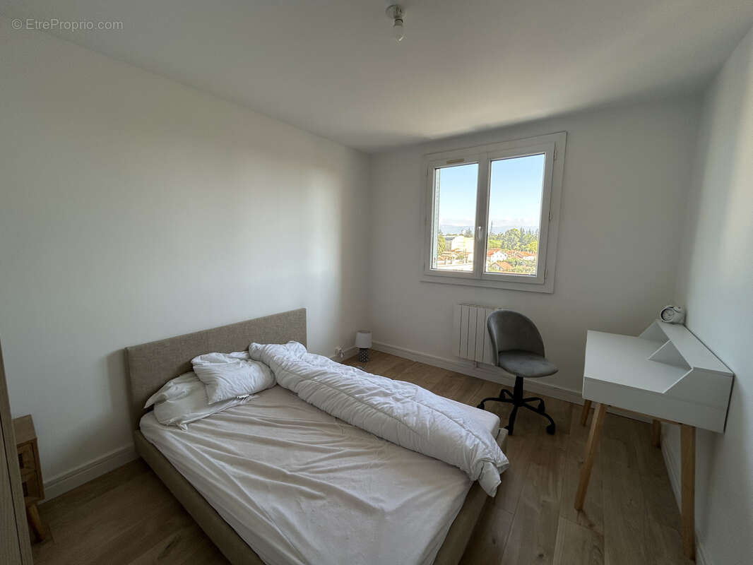 Appartement à BOURG-LES-VALENCE