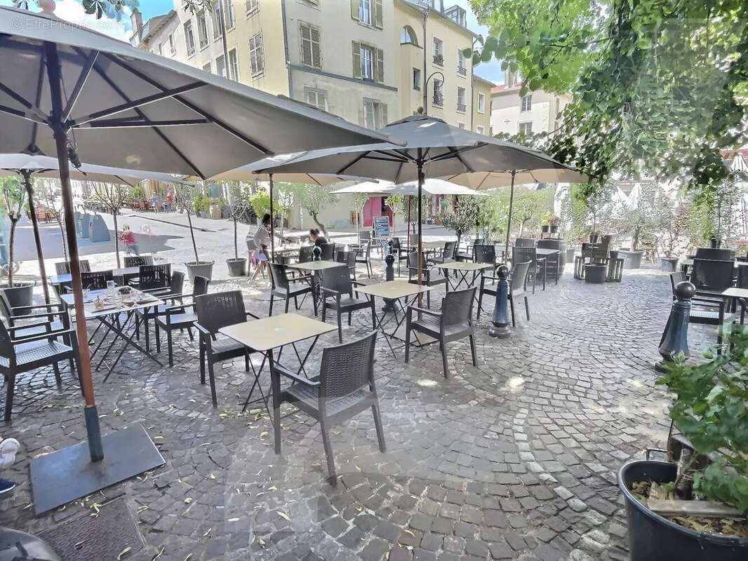 Local Commercial d'Exception Rue Héré à Nancy - photo 9