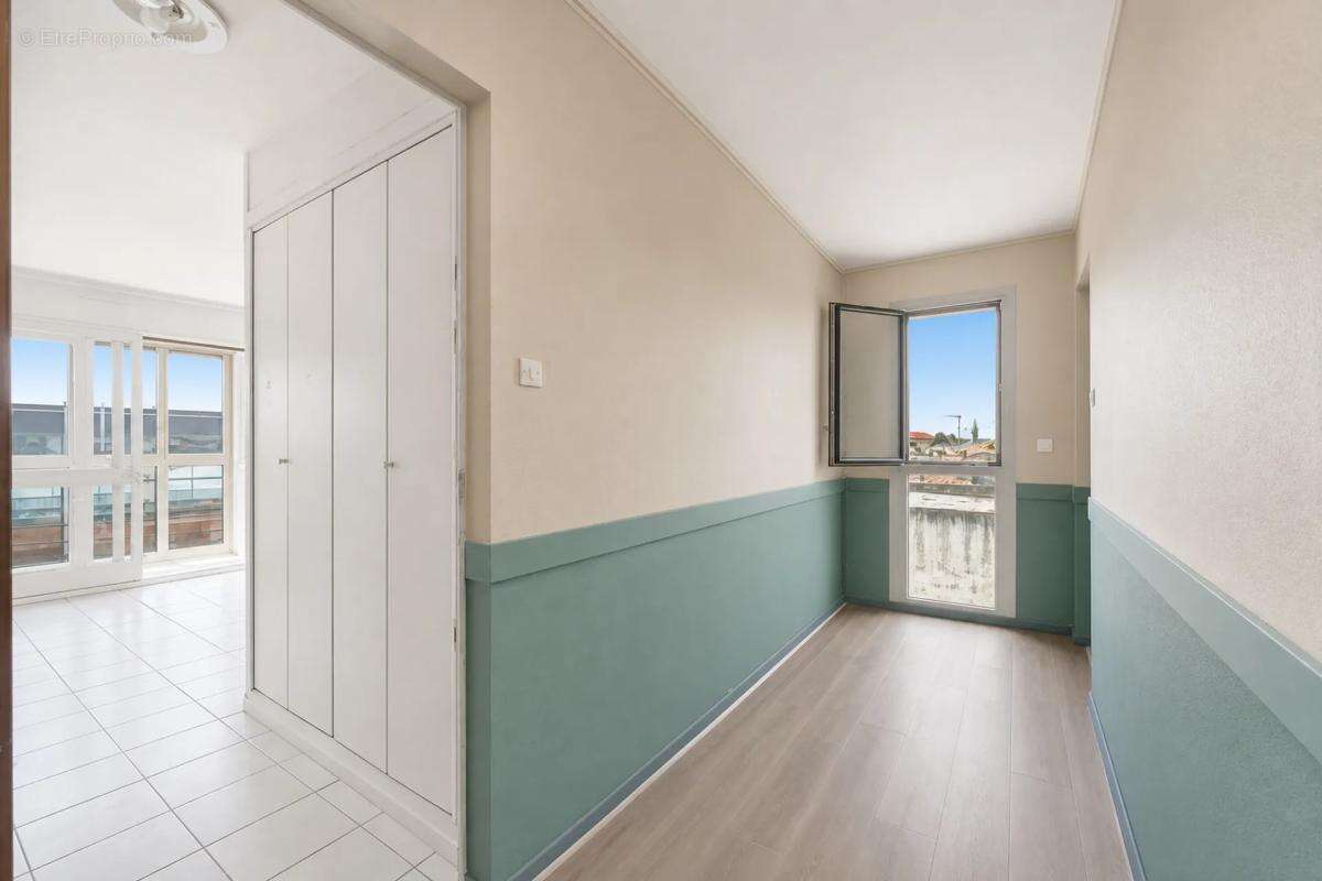 Appartement 1 pièce de 26 m² à Libourne 65000eu - photo 8