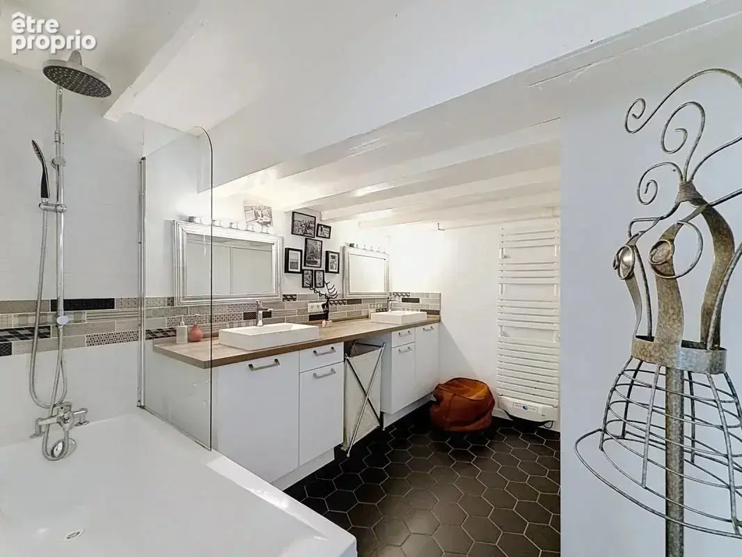 Logement composé de 2 appartements au coeur de la Croix-Rousse - photo 14