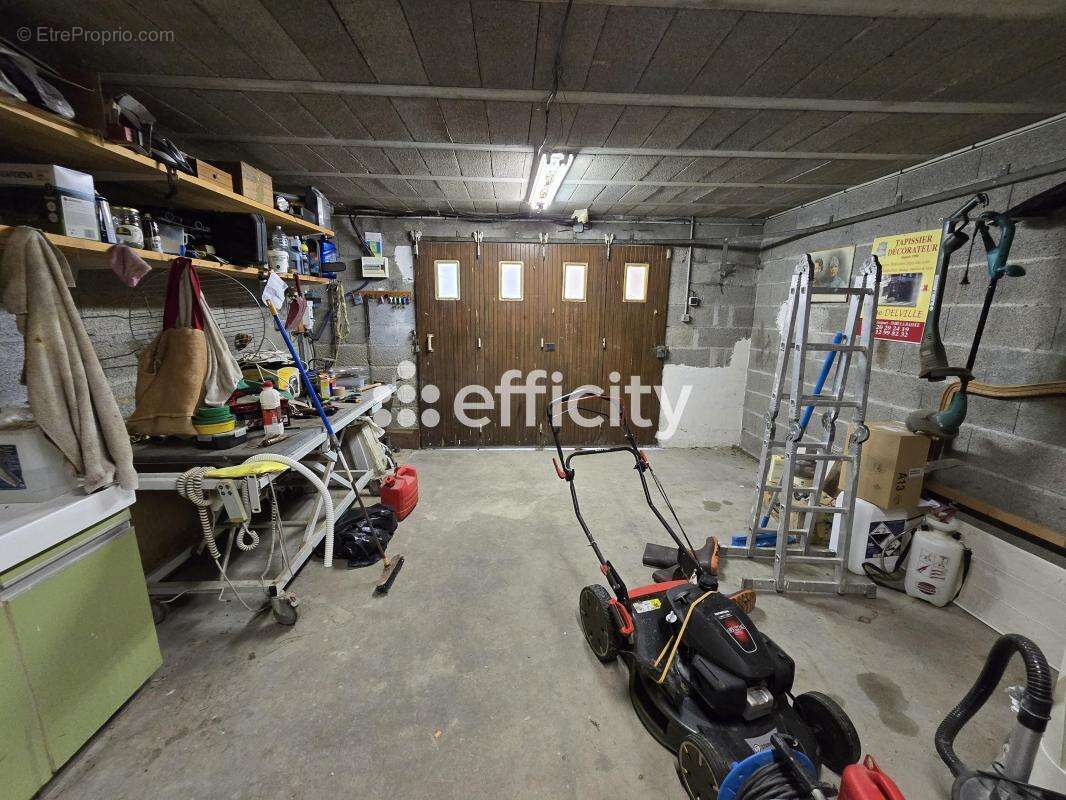 Maison 143 m² à Saint-Georges-De-Rex  - photo 10