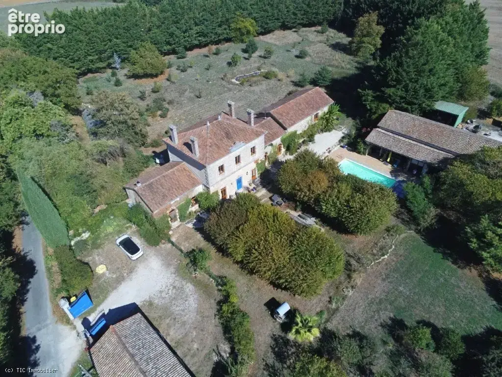 Photo Maison à Ruffec au prix de 425 000€