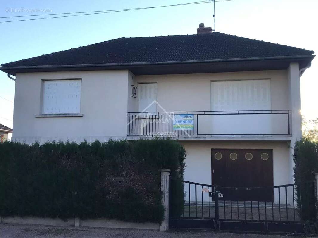 Maison à COMMENTRY