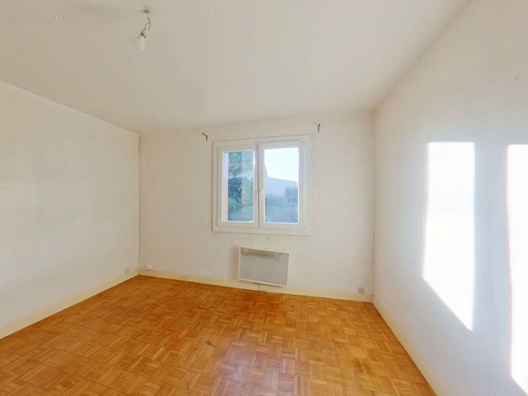 Maison à LE VIGEANT