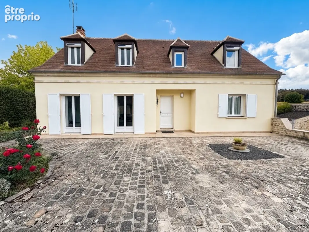 Photo Maison à Senlis au prix de 577 000€