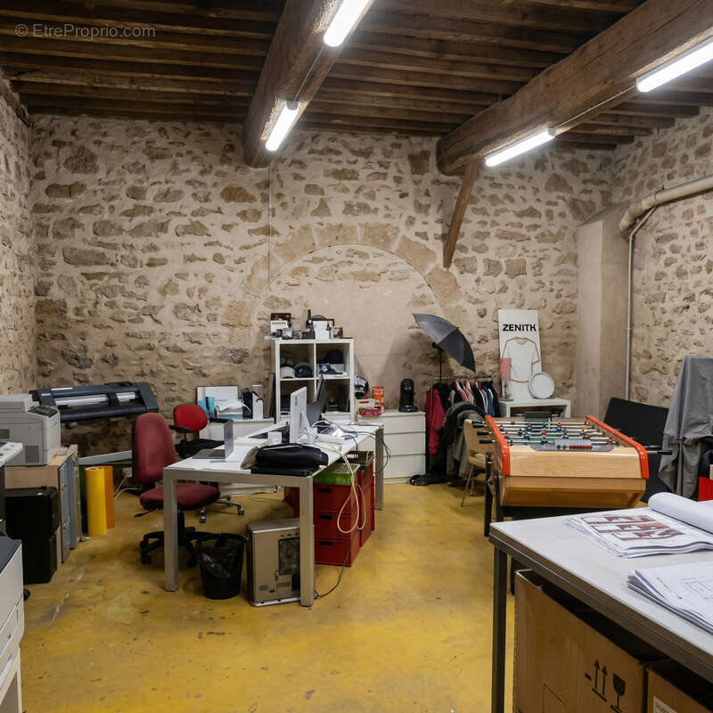 Commerce à PEZENAS