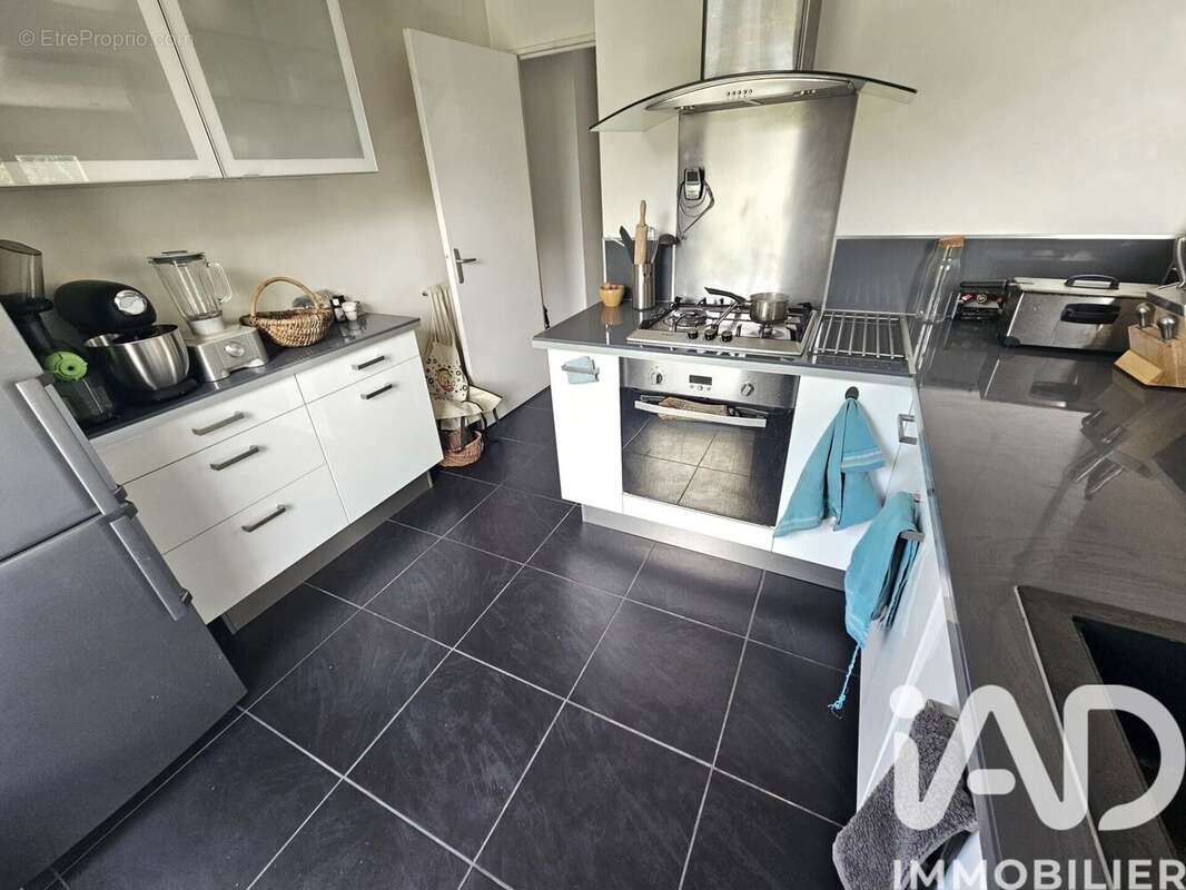 Appartement 74 m² à Torcy  - photo 6