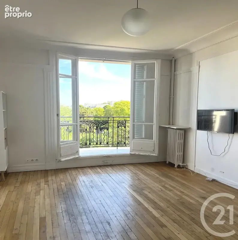 Appartement à NEUILLY-SUR-SEINE
