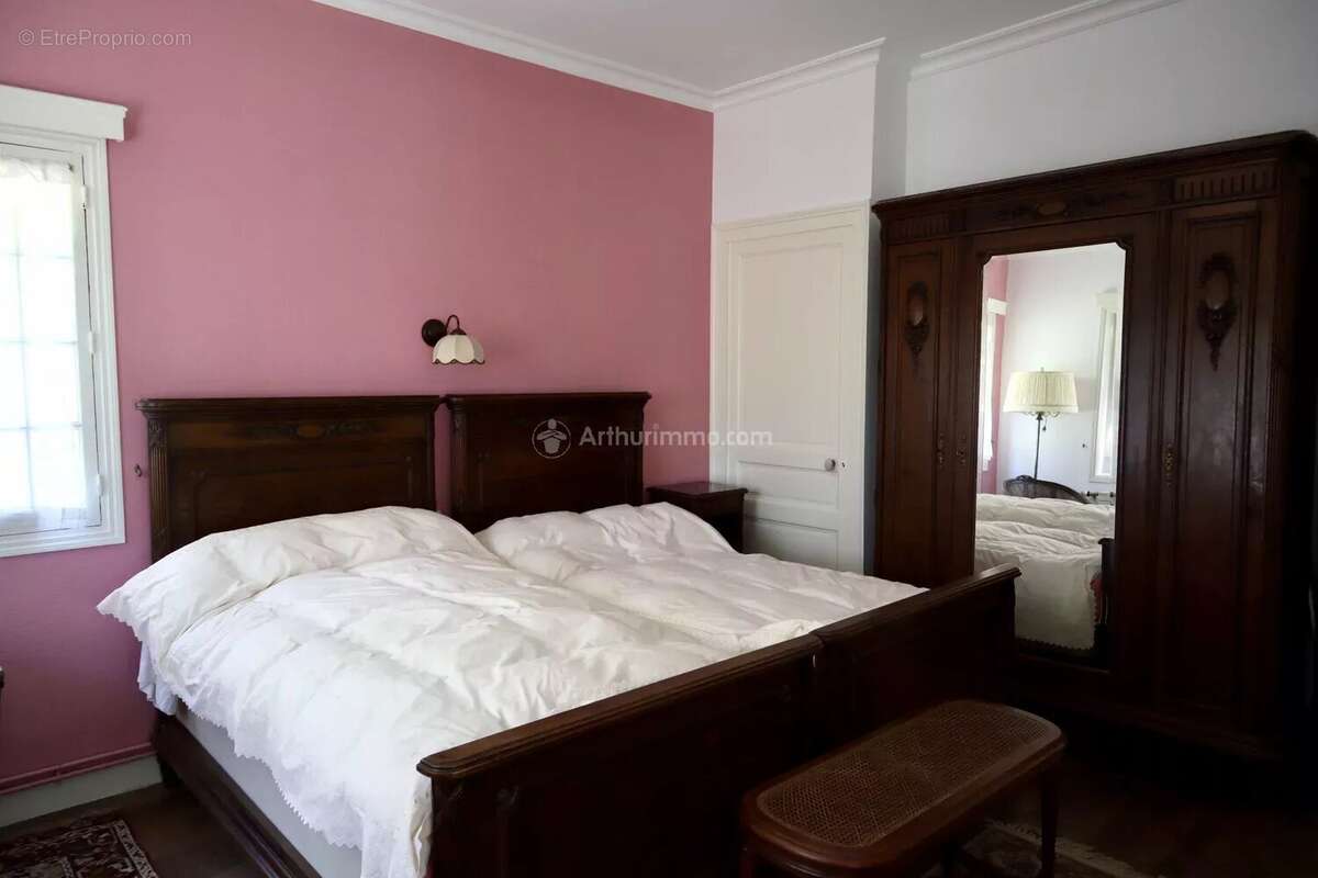 Maison à LA CHARTRE-SUR-LE-LOIR