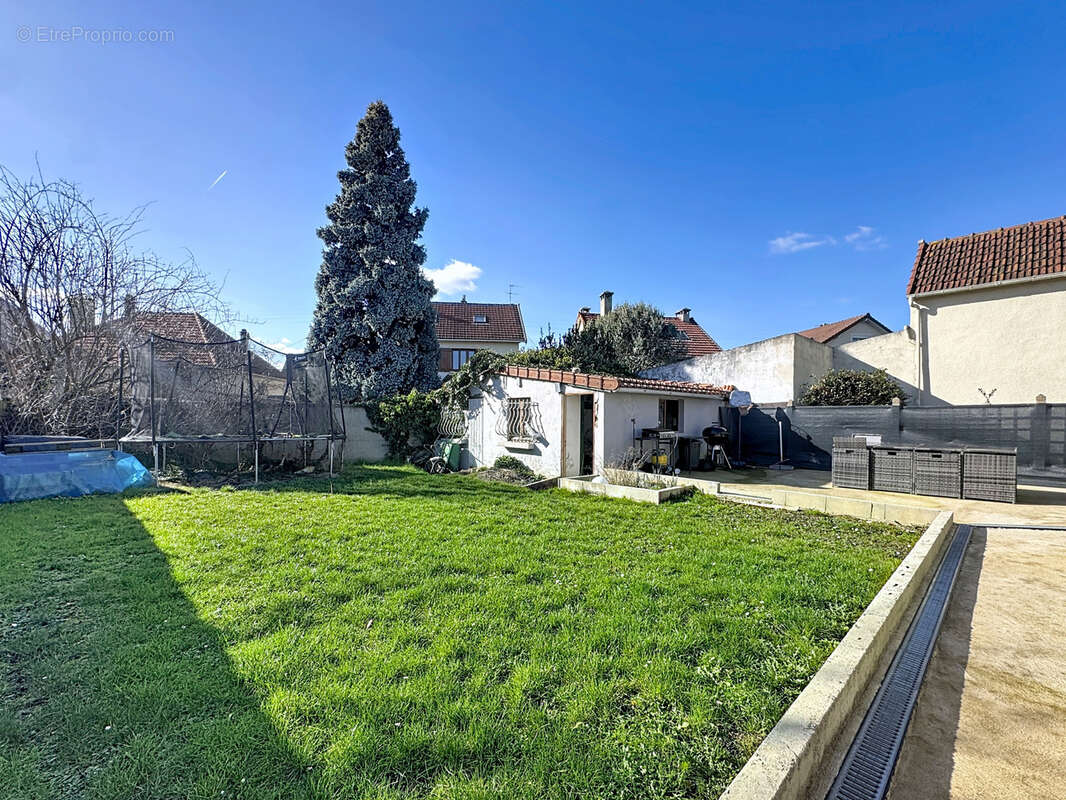Maison à PARAY-VIEILLE-POSTE