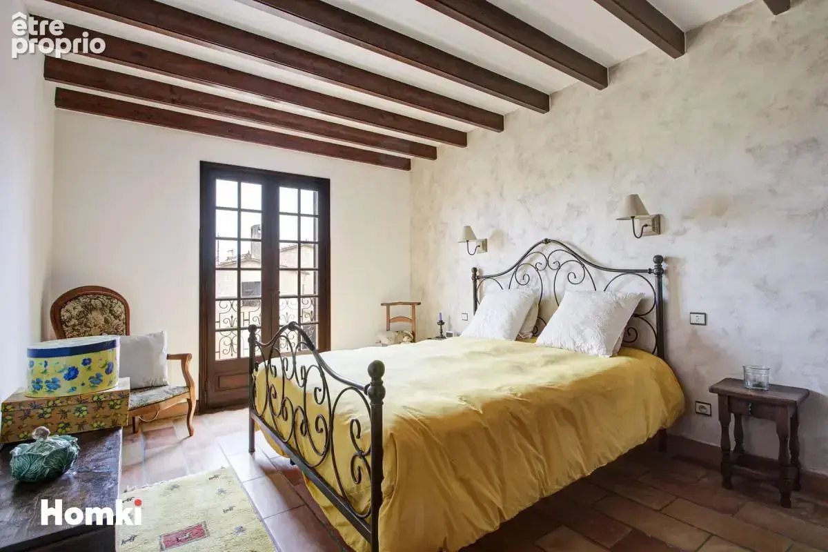 Maison/Villa T7 de 223 m² avec une indépendance à Saint-Cyprien 66750 - photo 17