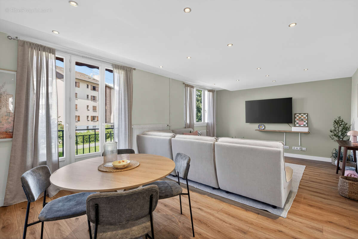 Appartement à LA RAVOIRE
