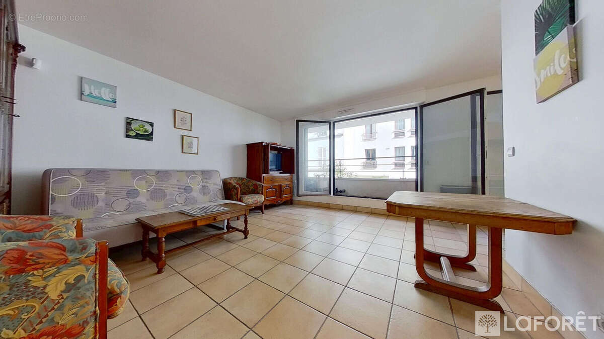 Appartement à PARIS-18E