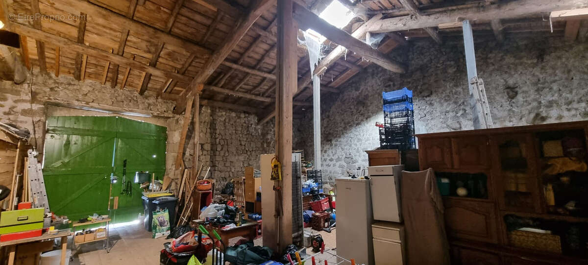 Maison à ESTIVAREILLES