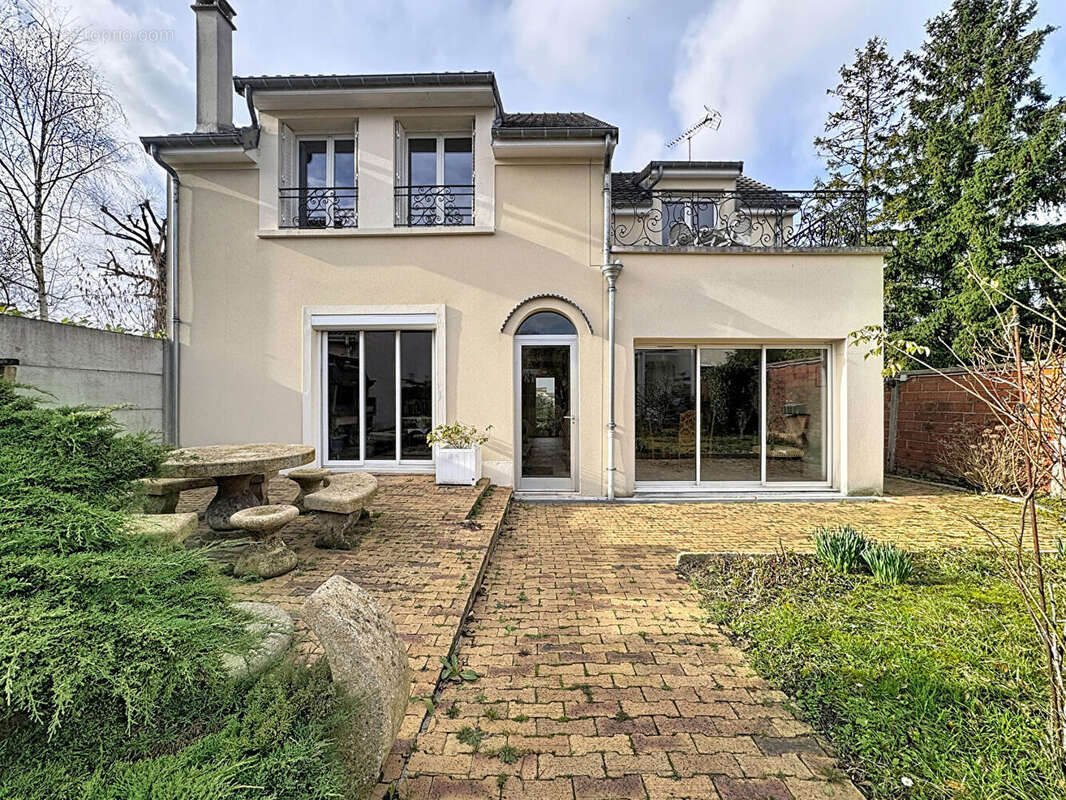 Maison à VILLIERS-SUR-MARNE