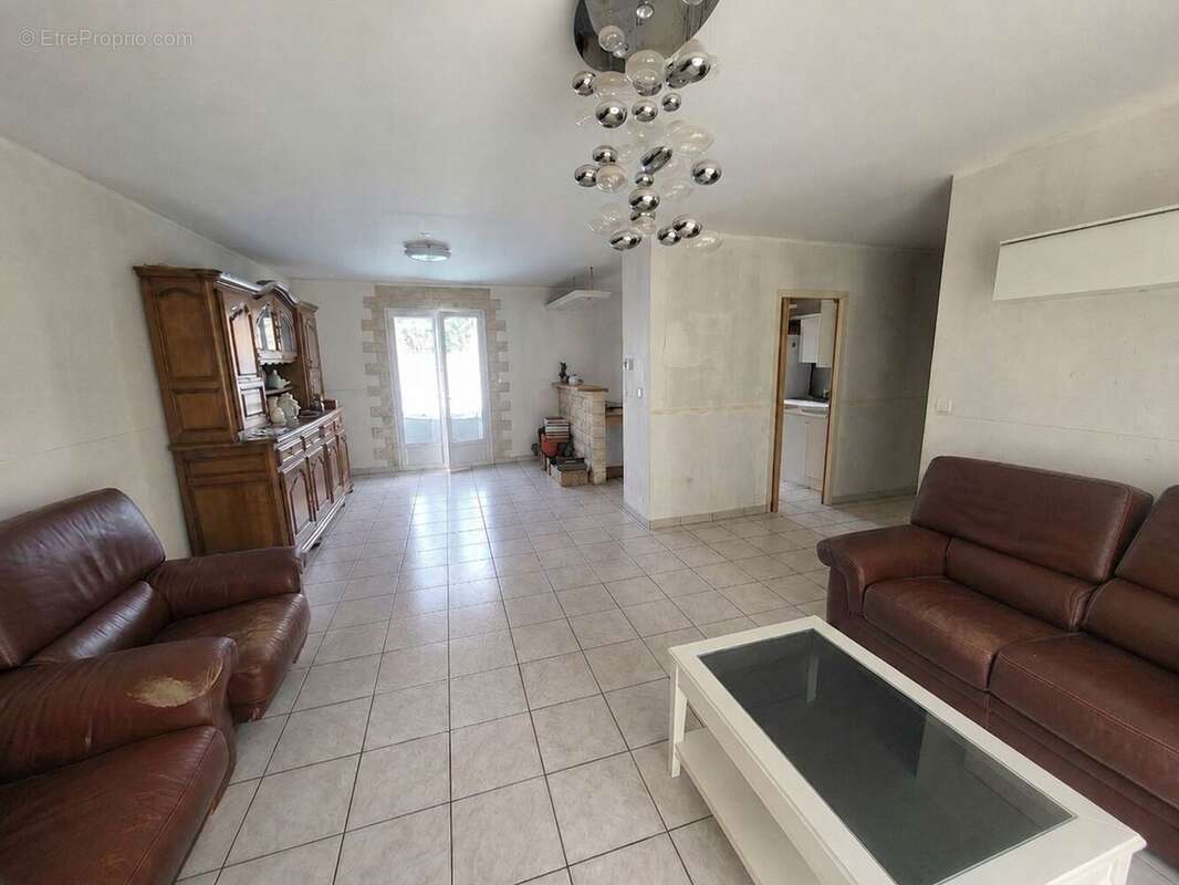 Maison 120 m² à Varennes-Le-Grand  - photo 3