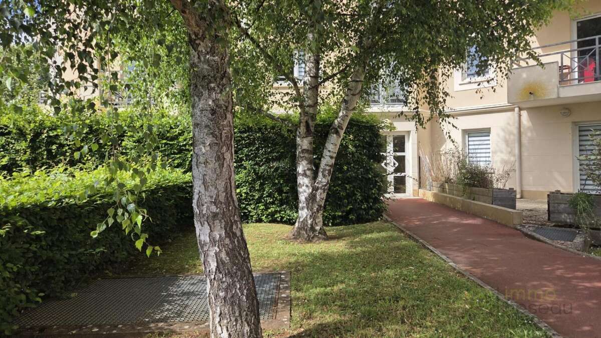 Appartement à SAINT-REMY-LES-CHEVREUSE