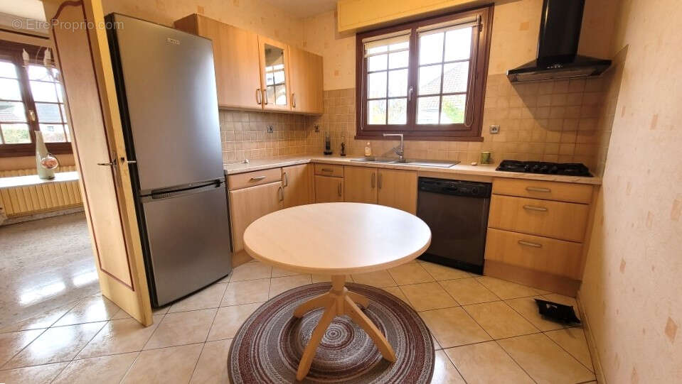 Maison à CORMELLES-LE-ROYAL