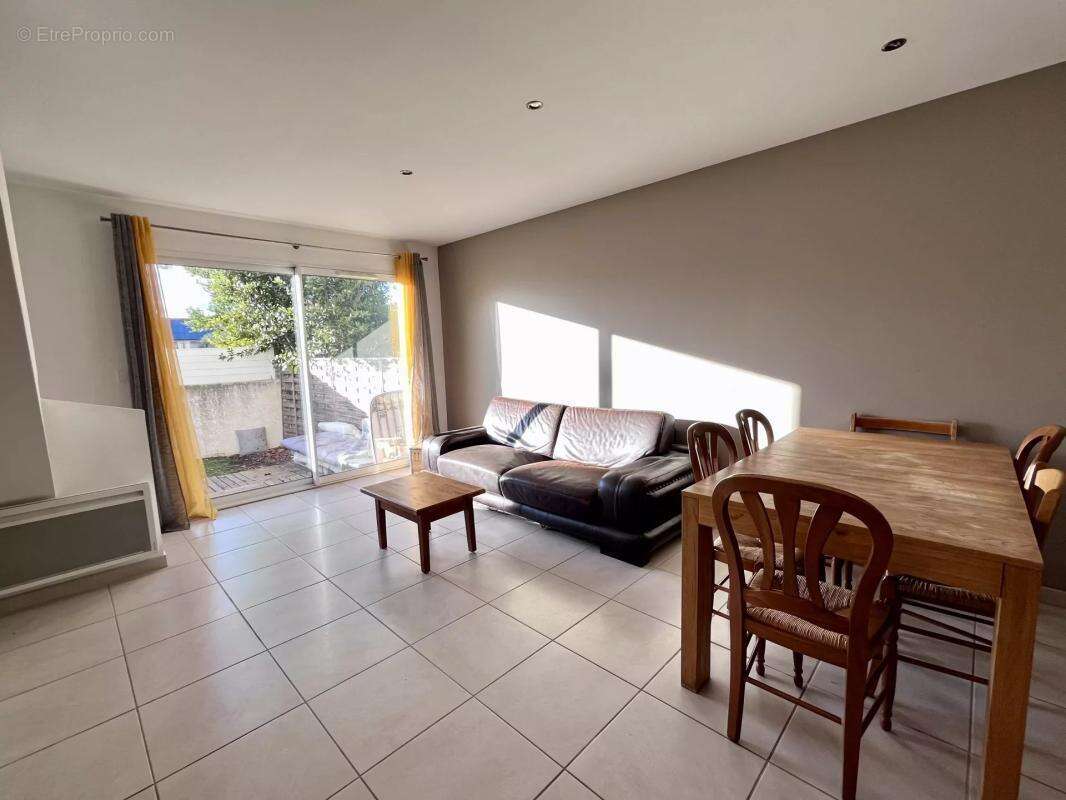 Appartement à MARGUERITTES