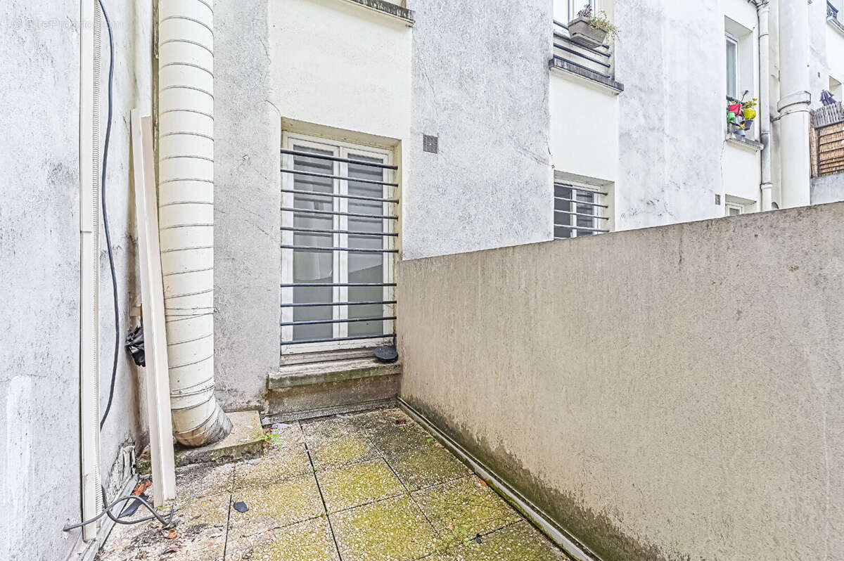 Appartement à PARIS-20E