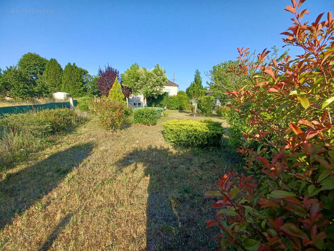 Maison à SANCERGUES