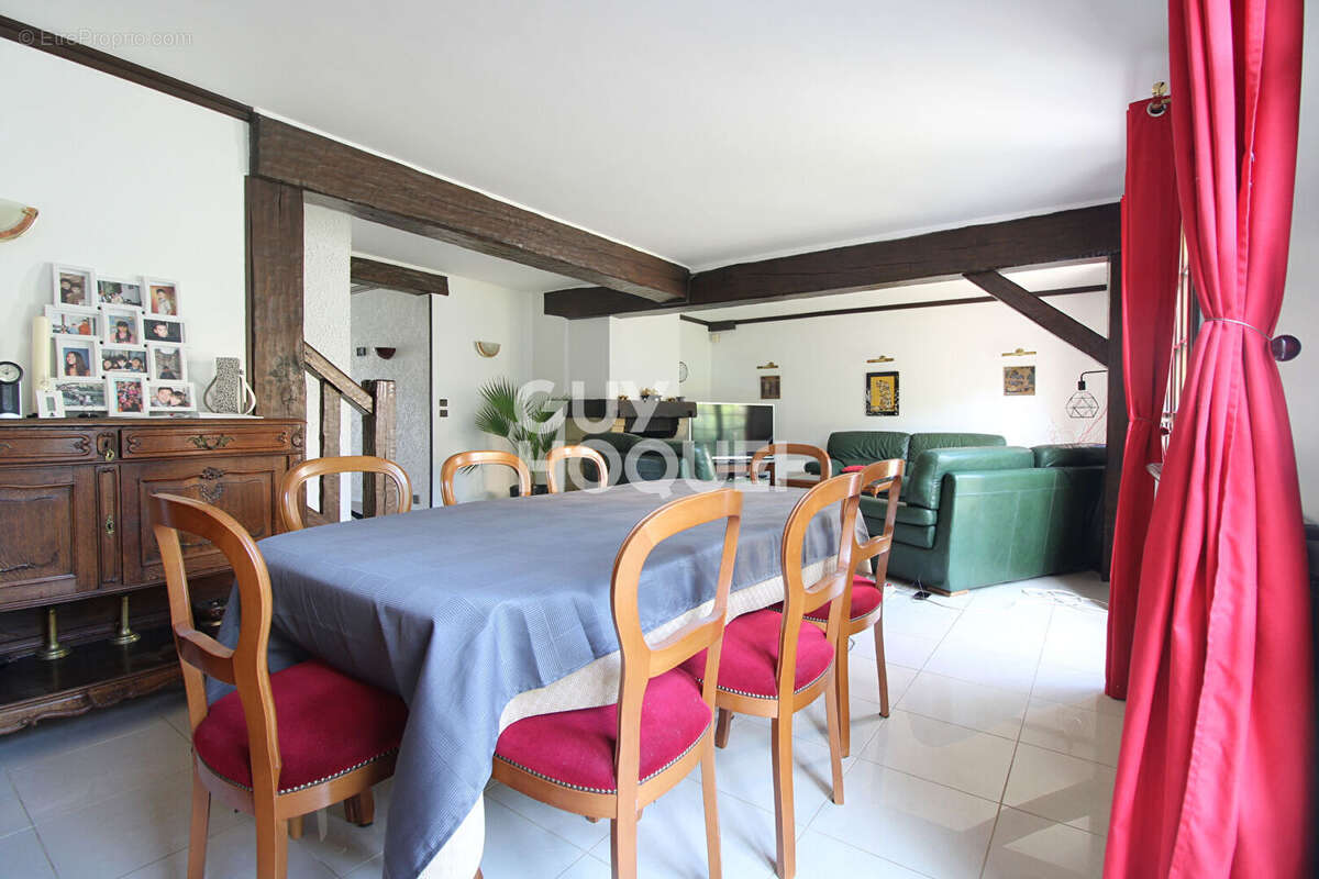 Maison à BRIE-COMTE-ROBERT