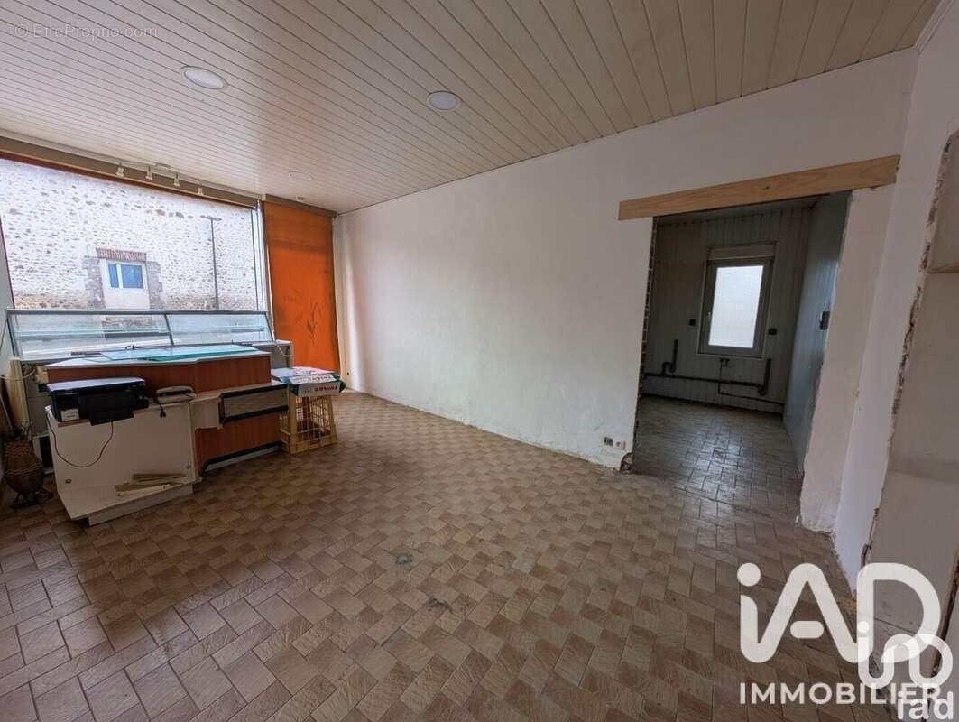 Commerce 343 m² à Danze  - photo 3