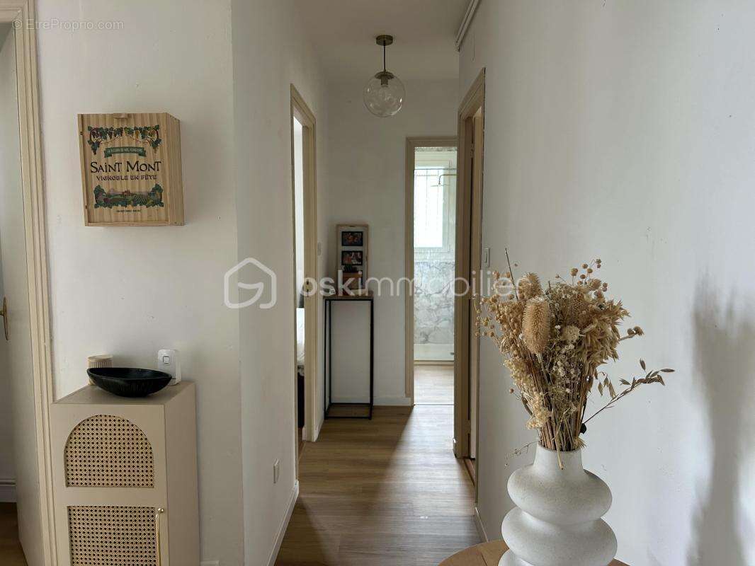 Maison à VILLECOMTAL-SUR-ARROS