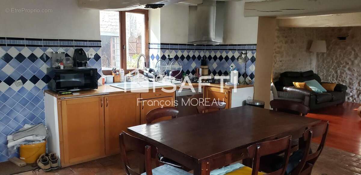 Maison 206 m² à Chaintreaux  - photo 7