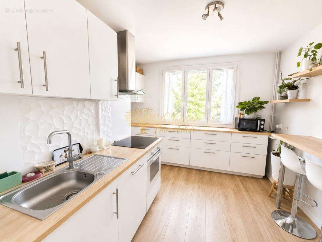 Appartement à LE PLESSIS-TREVISE