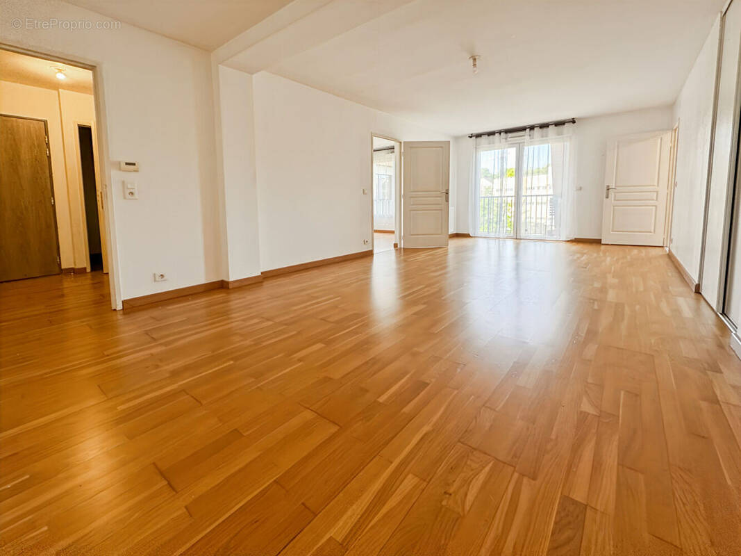 Appartement à ROSNY-SOUS-BOIS