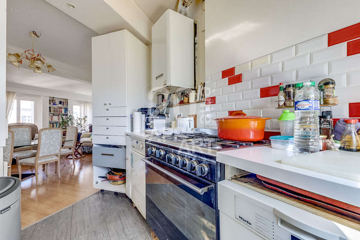 Appartement à PARIS-20E